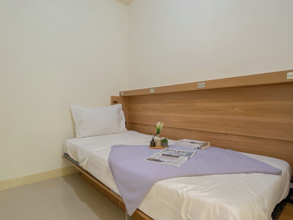 Good And Homey 2Br Apartment At Green Pramuka City