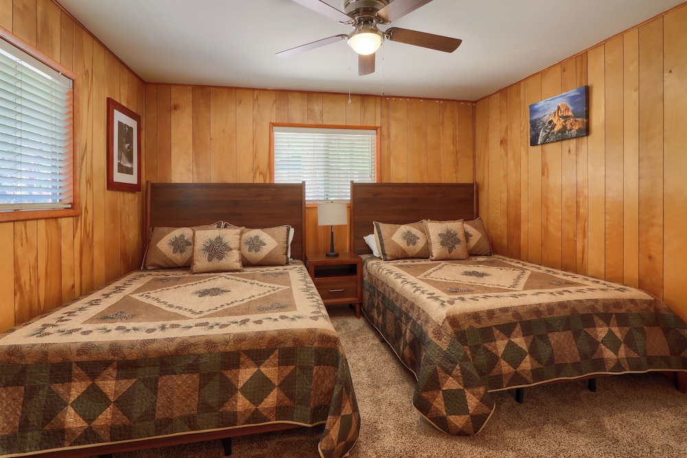 The Redwoods Cabin