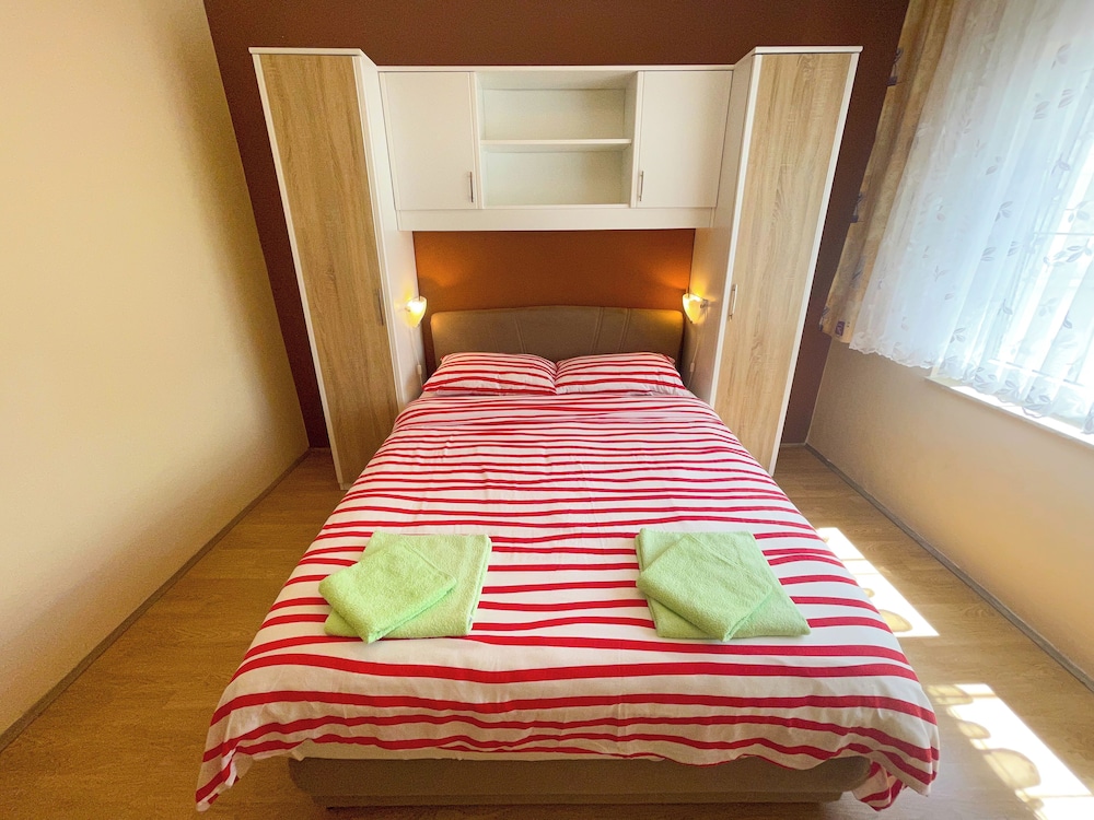 Apartment Combaj 2