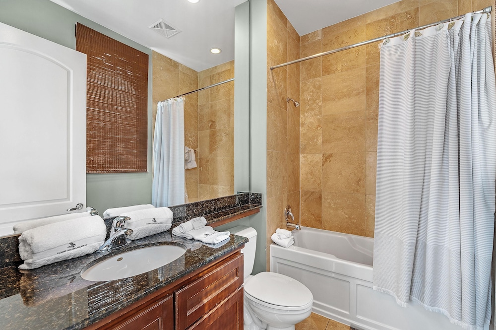Indigo West 2103 Penthouse view 5