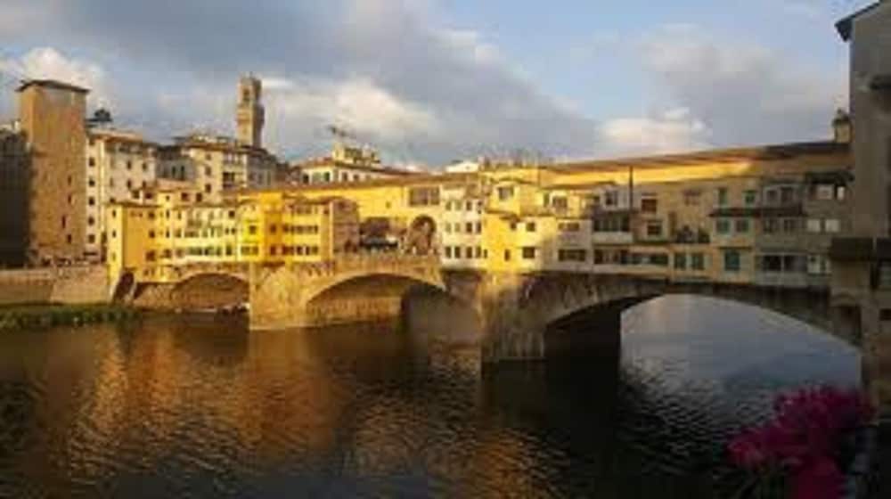 Vivaldi Terrace