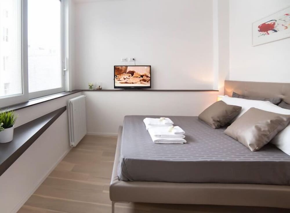 Grand Master Suites