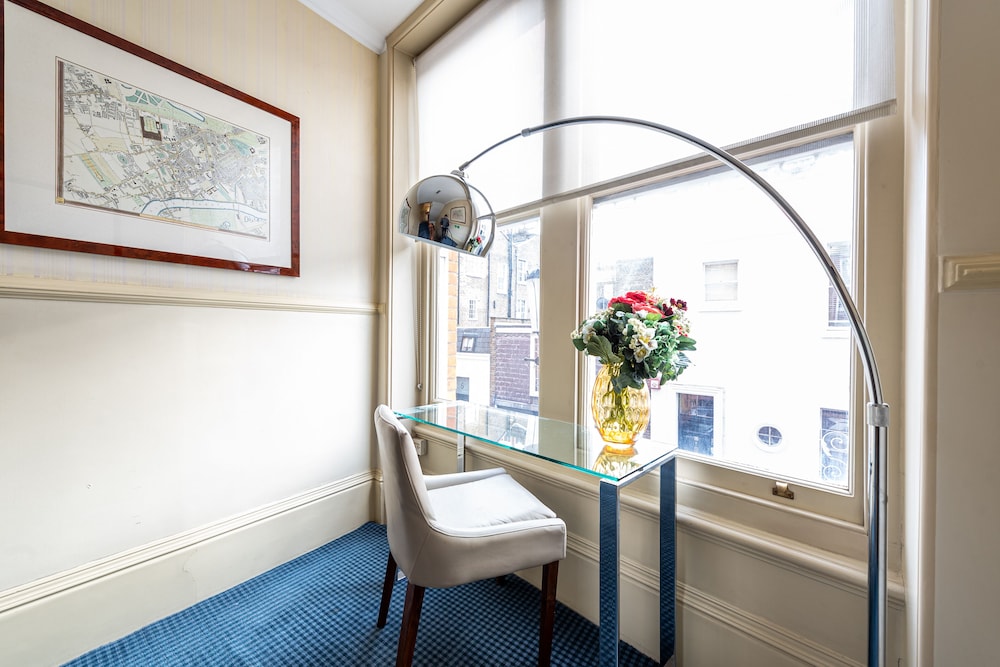 hotel reception