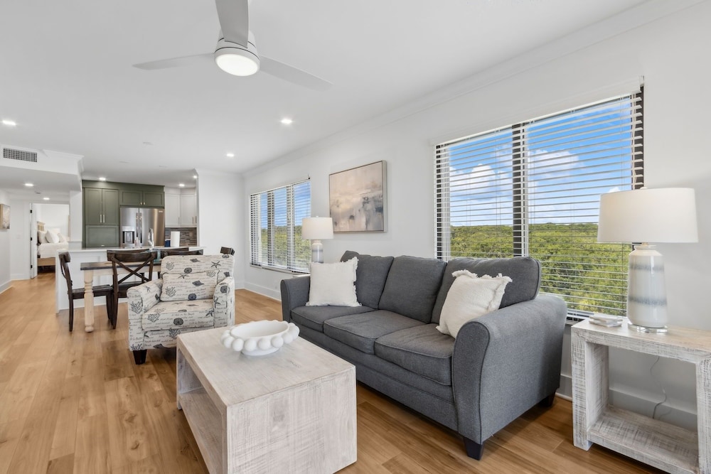 Surf And Racquet Club B149 2 Bedroom Condo