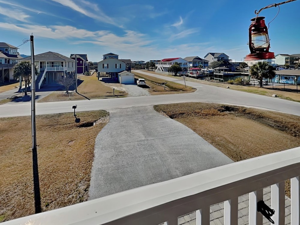 Starboard Shores by Topsail Realty