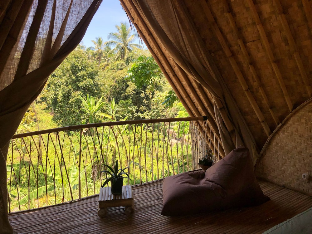 Bamboo & B - Hostel