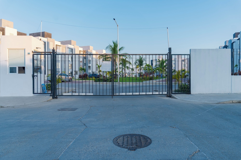 Acapulco Penthouse with 2 Bedrooms Pool