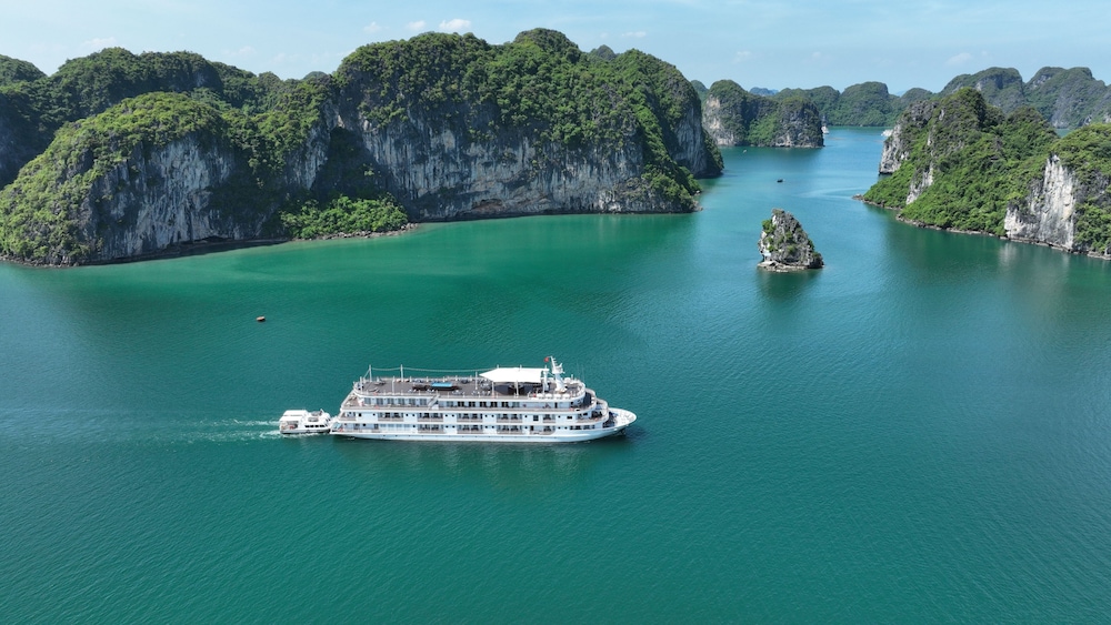 Paradise Grand Cruise - Image 5