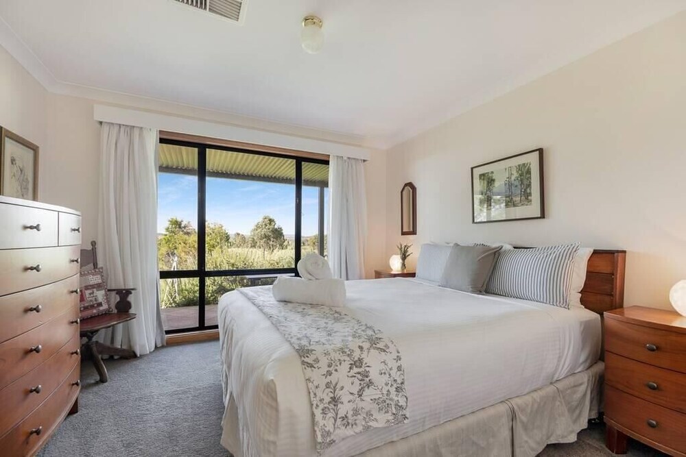 Ithaca Cottage by Your Innkeeper Mudgee view 5