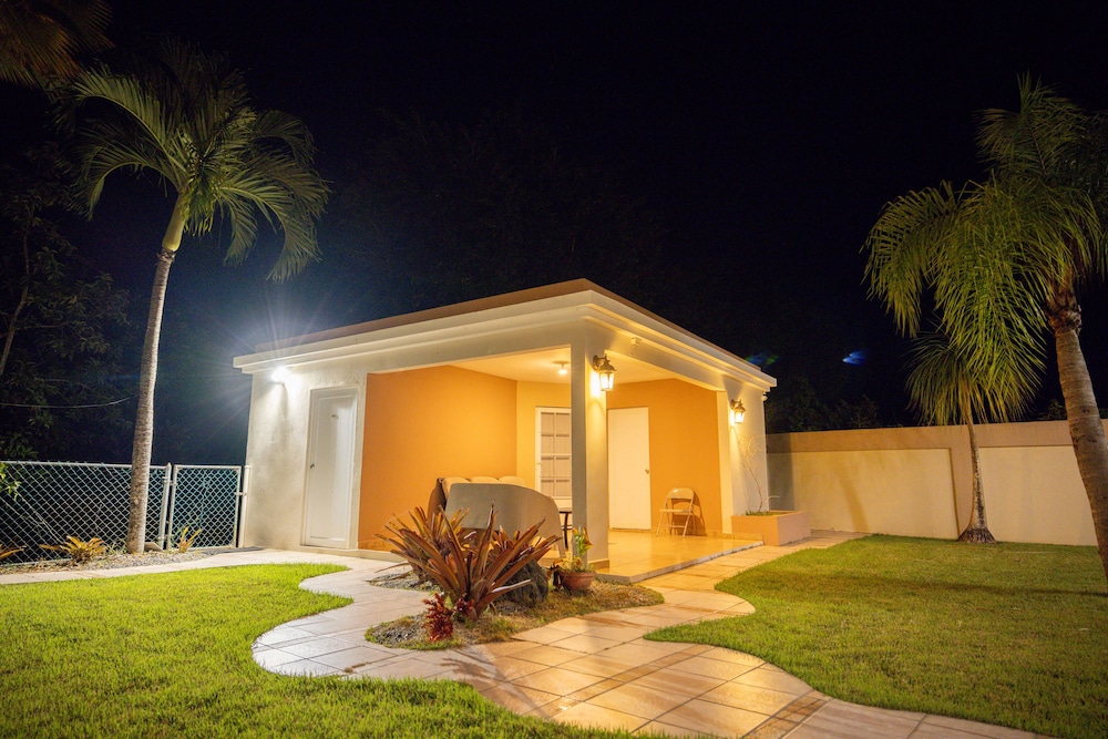 Big vacational house in Isabela