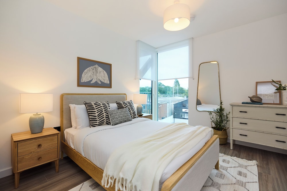 The Tottenham Retreat - Homely 2bdr Flat With Balcony