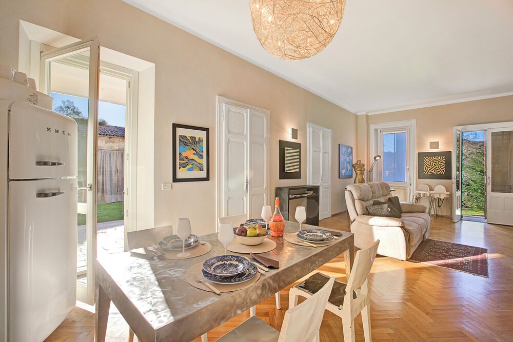 Zara Apartment in Villa Jejia