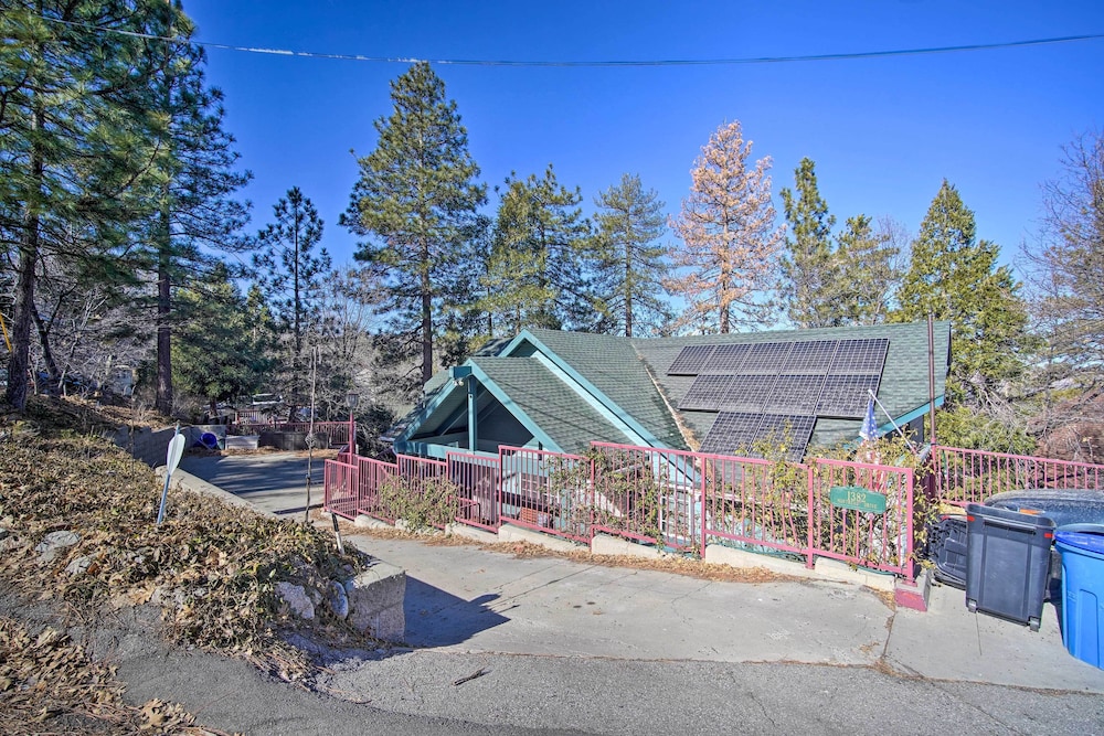 Relaxing Lake Arrowhead Home ~ 1 Mi to Lake! view 5