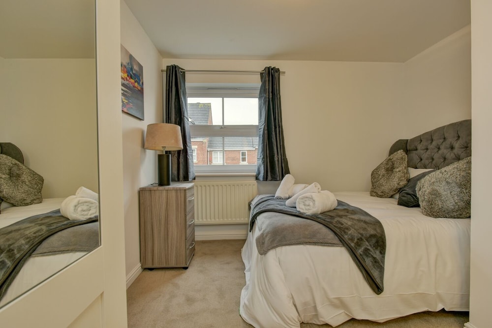 Karah Suites - Duke St Bridgwater view 4
