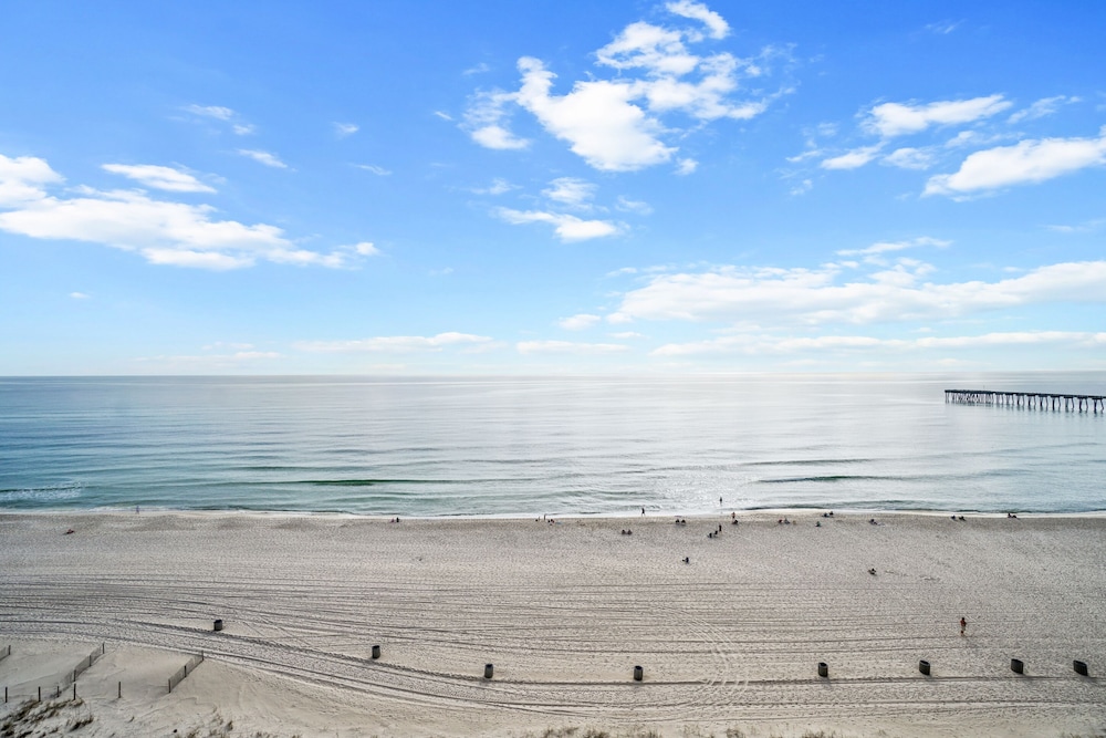 Calypso Beach Resort by Panhandle Getaways