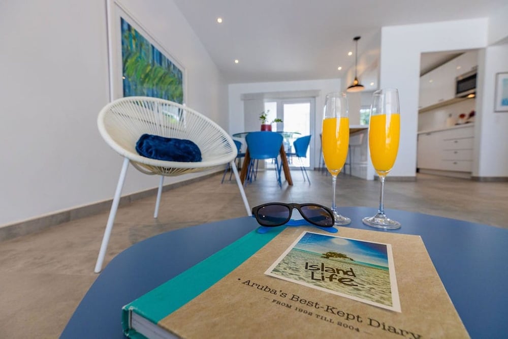 Boca Catalina 2 Boca Catalina Modern 2bd-2bath-steps to Beach