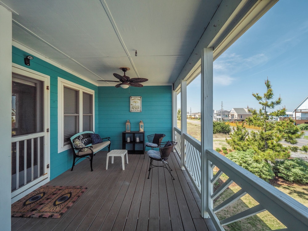 The Water Bear by Topsail Realty