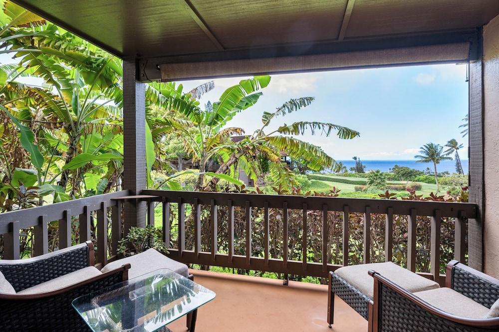 Kaanapali Plantation By Chase N Rainbows