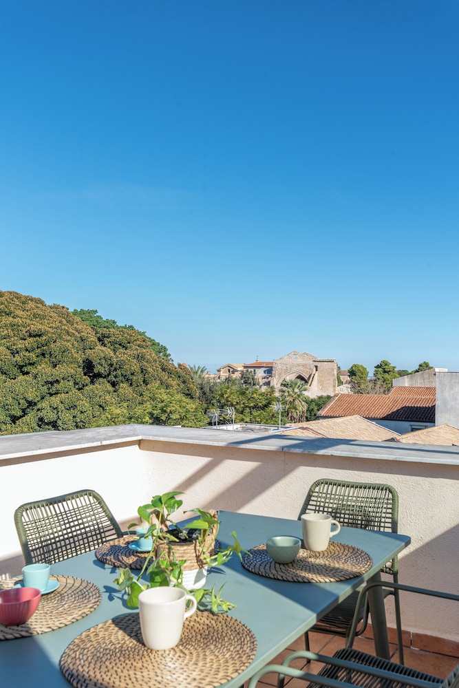 Carlo Apartment with Terrace by Wonderful Italy