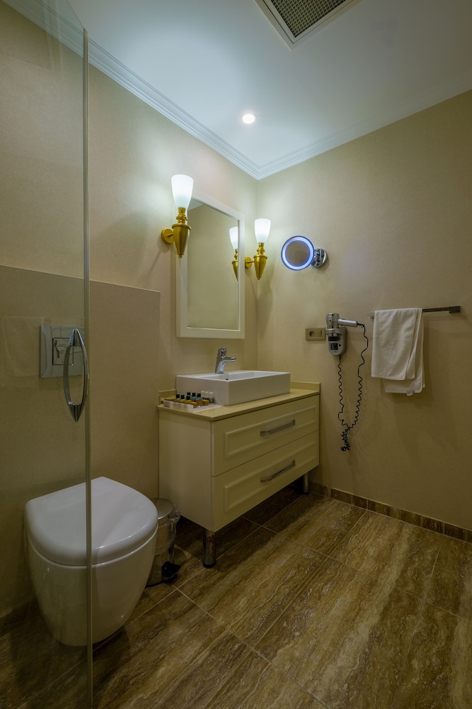 Grand Göcek Hotel - Image 25