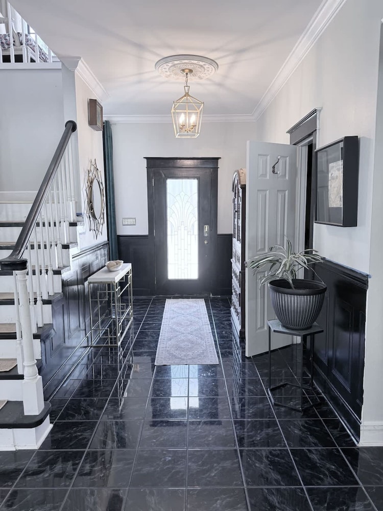 Southern Charm Estate Min From Shopping Beaches