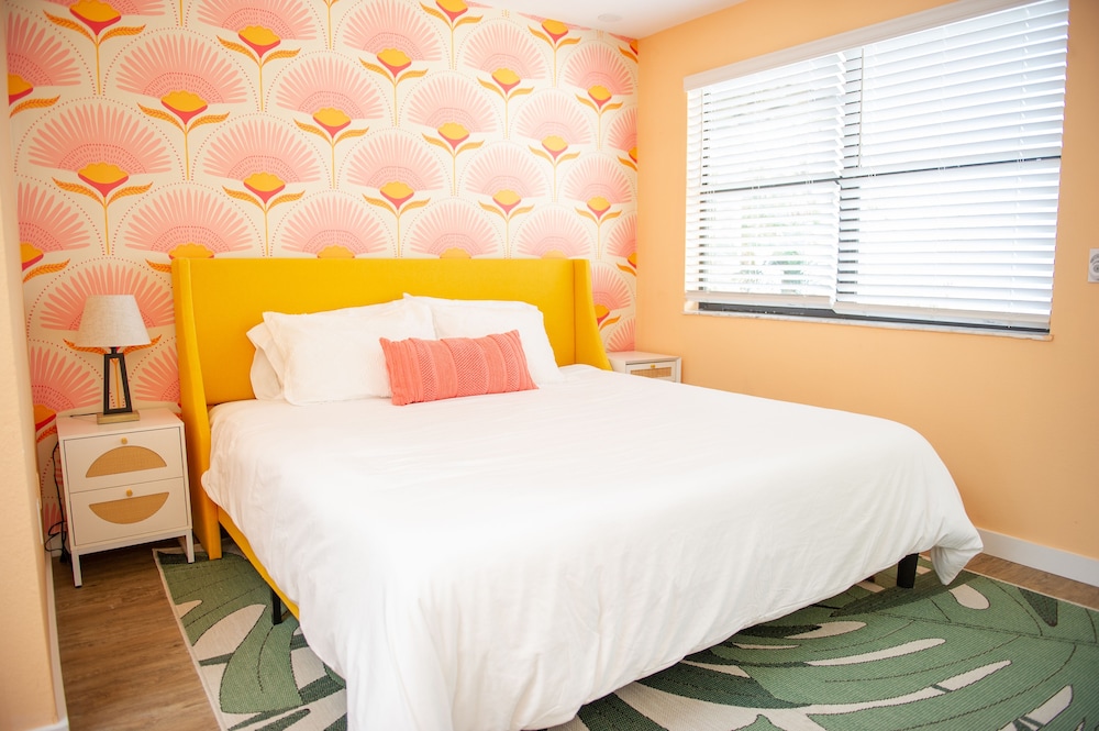 Sunburst Inn
