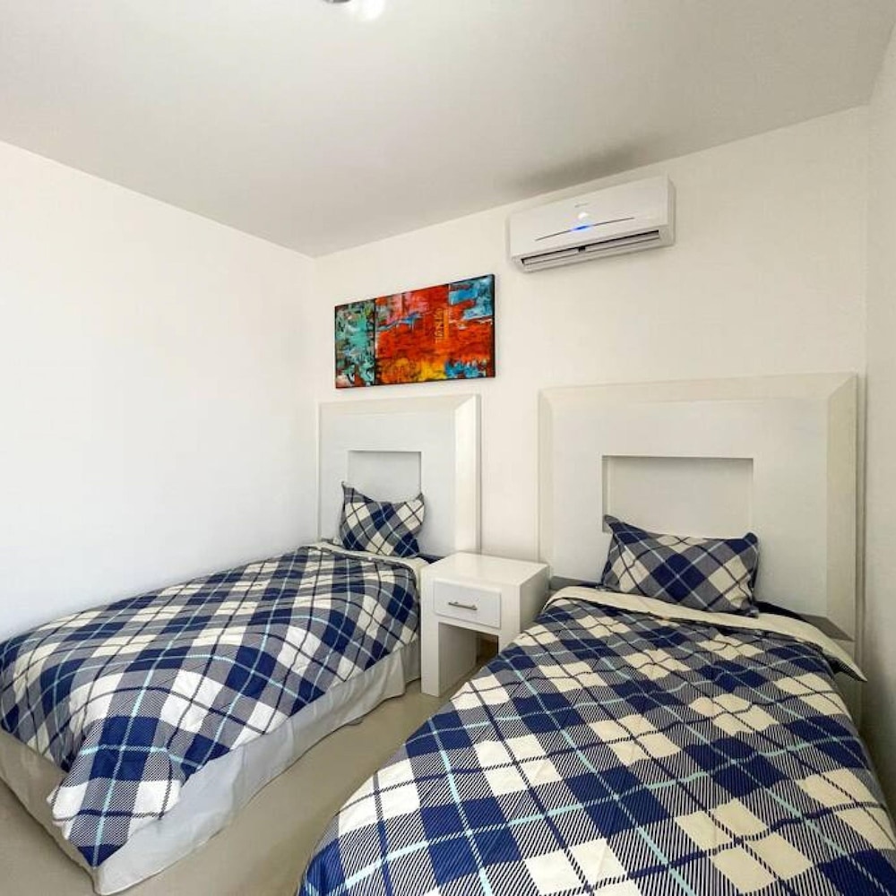 Prime Location House at Cerritos Great Price