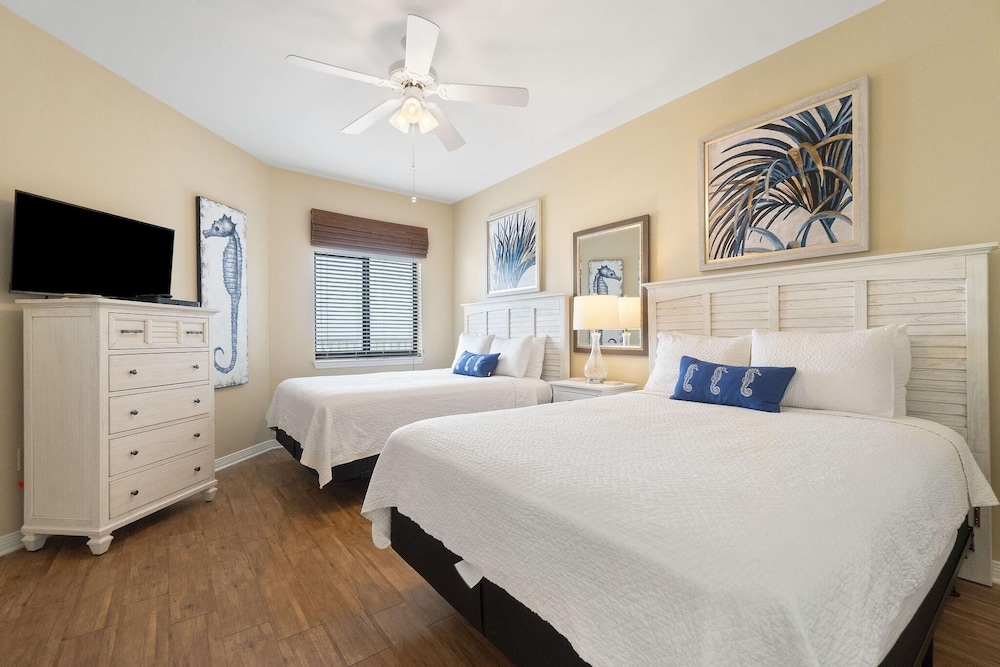 The Palms West 813