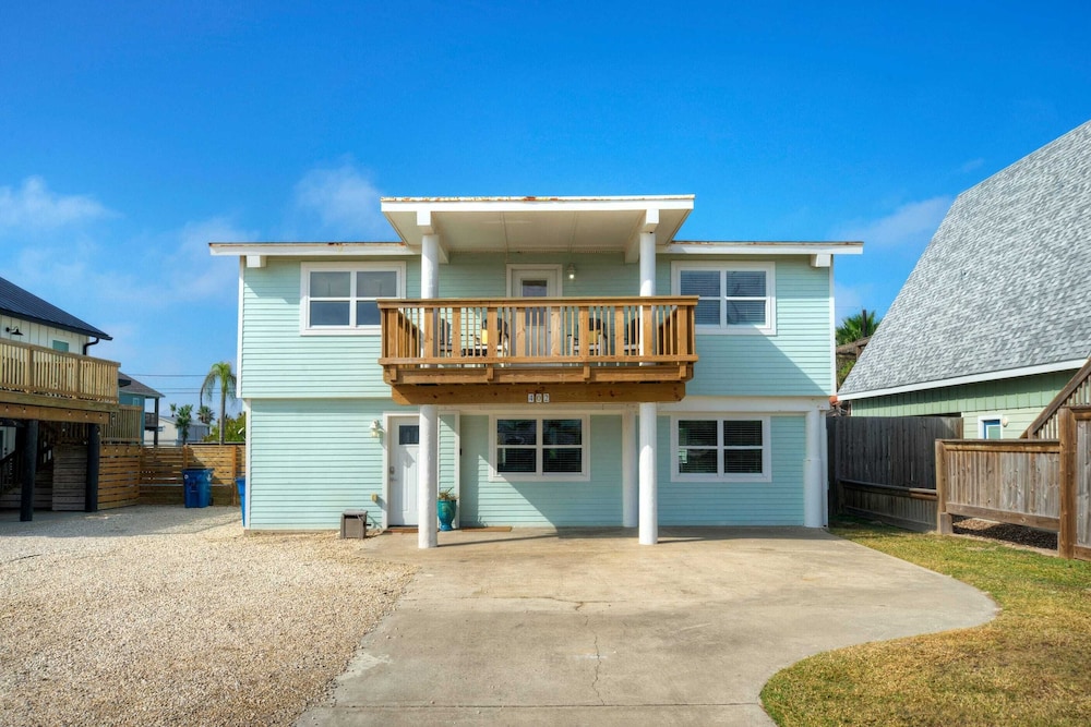Seaglass Landing Private Pool, Cabana, & Near Port Aransas Beaches
