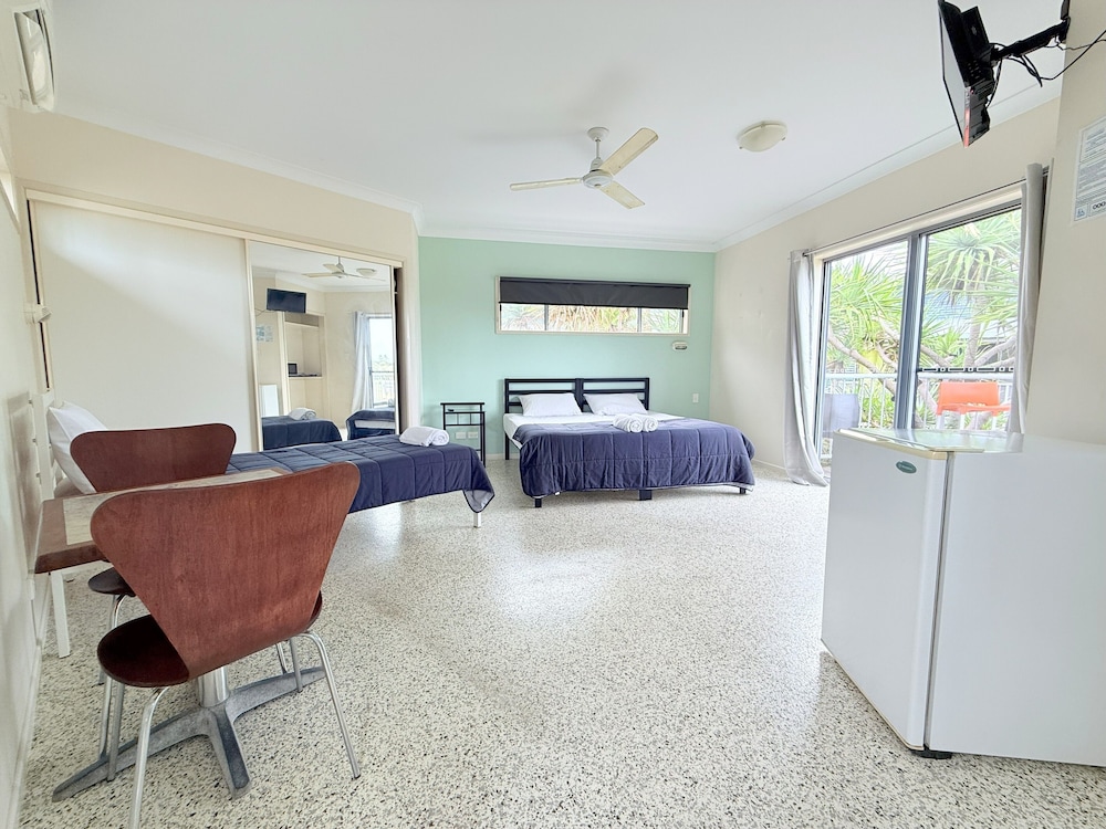 Emu Park Beach Resort