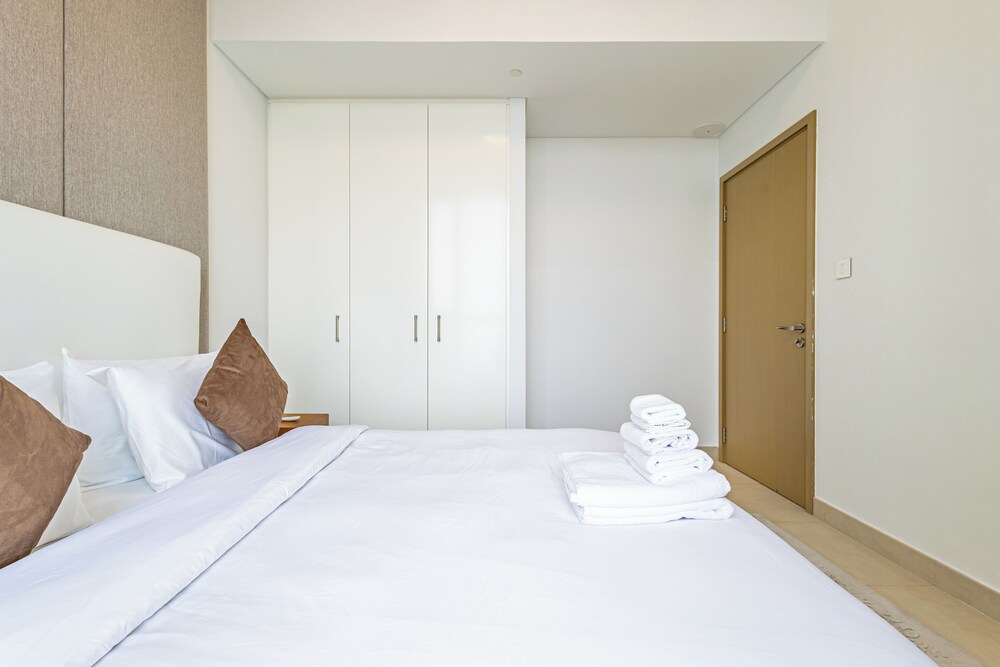 Superhost Elegant 3BR Burj Khalifa View