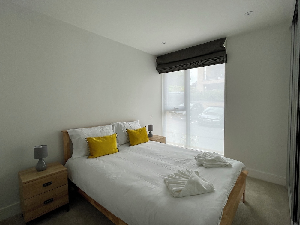 Elegant 2 Bedroom Apartment