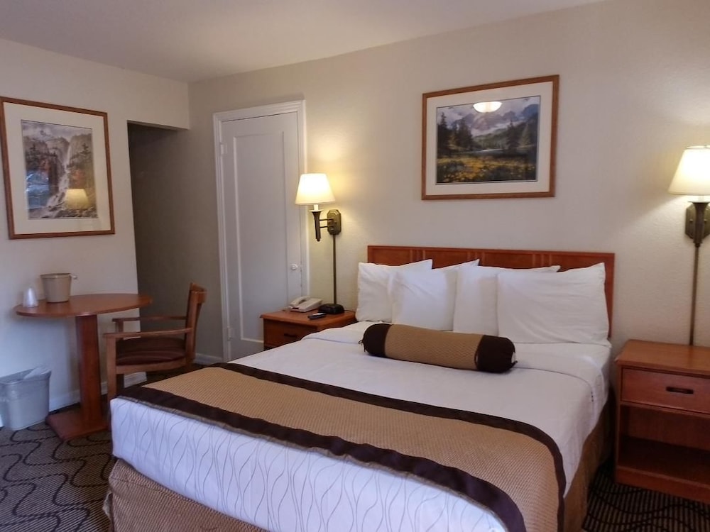 Nevada City Inn view 2