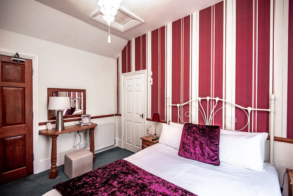 Trivelles Waterhall Country Hotel - Gatwick