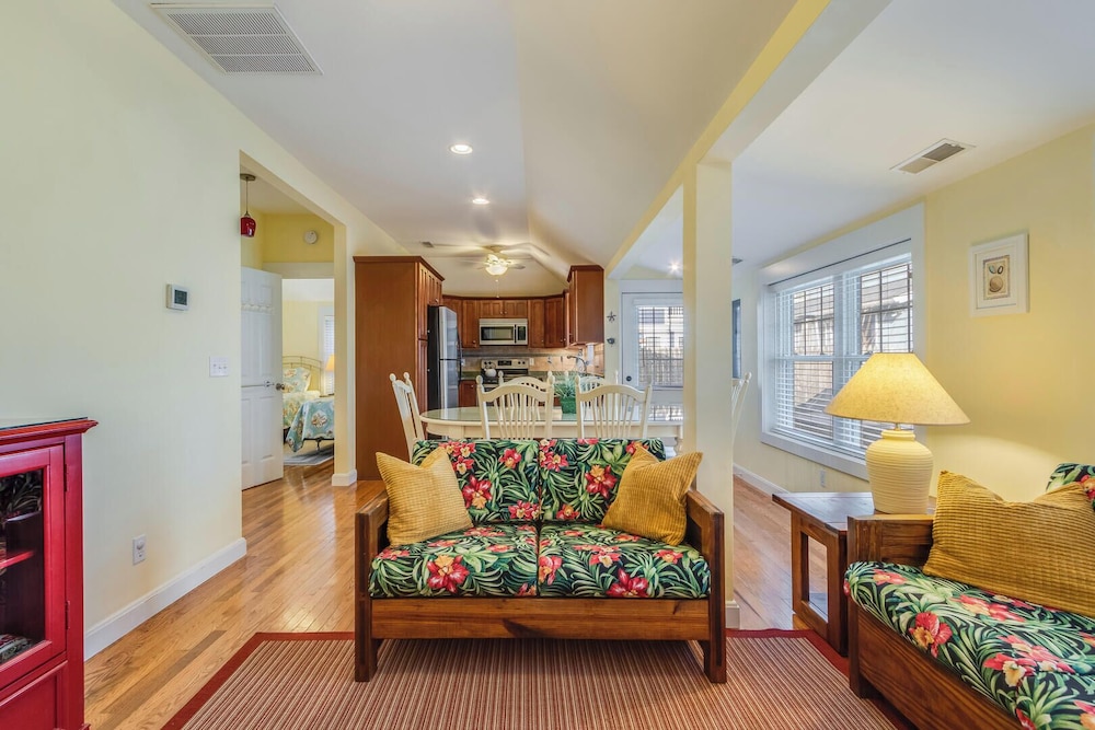 Delaware Avenue 34B