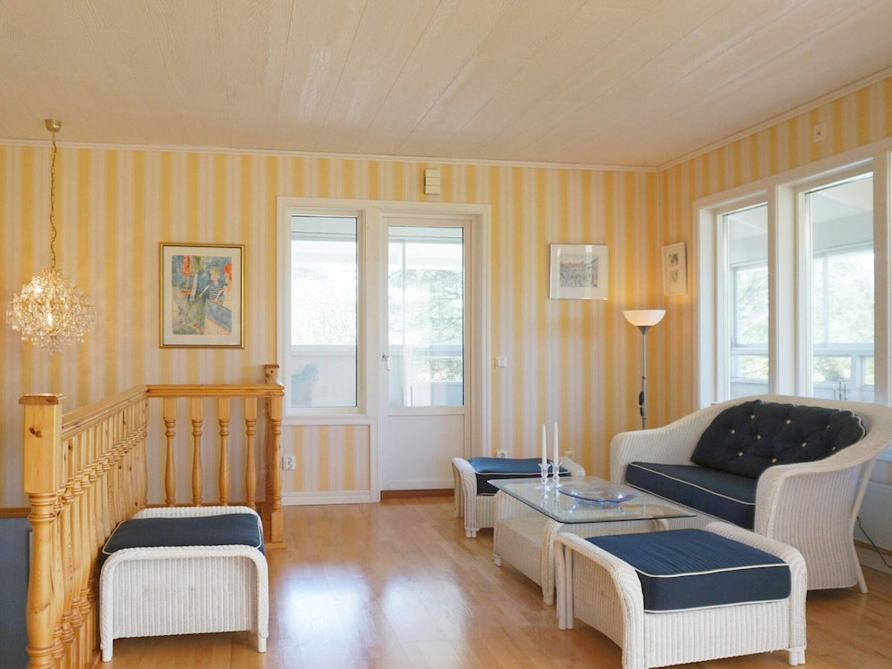 4 Star Holiday Home in Hamburgsund view 4