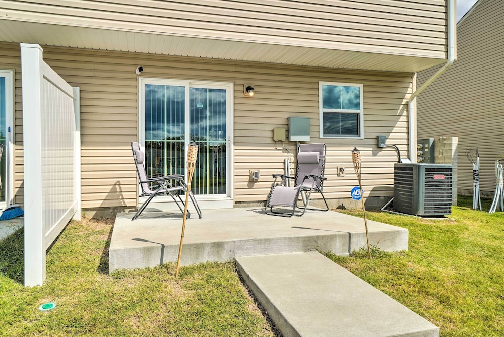 Pet-friendly Townhome ~ 7 Mi to Downtown Nashville view 3