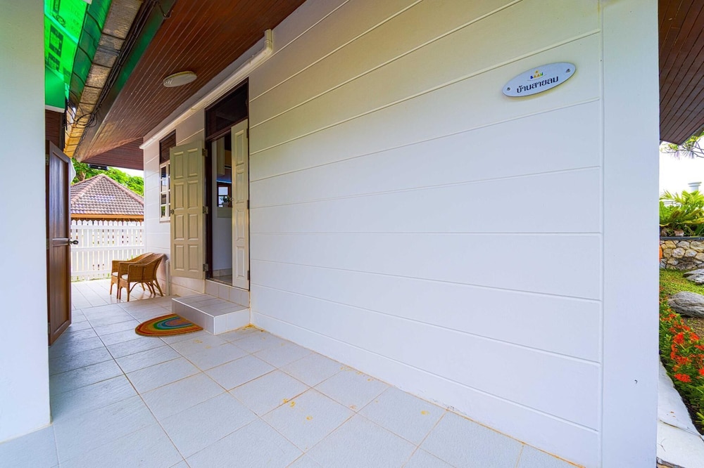 Oceanfront 6 Bedroom Twin Villas OV6