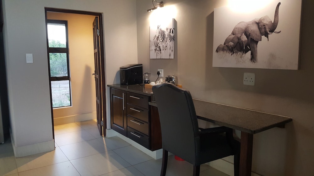 Morokolo Safari Lodge