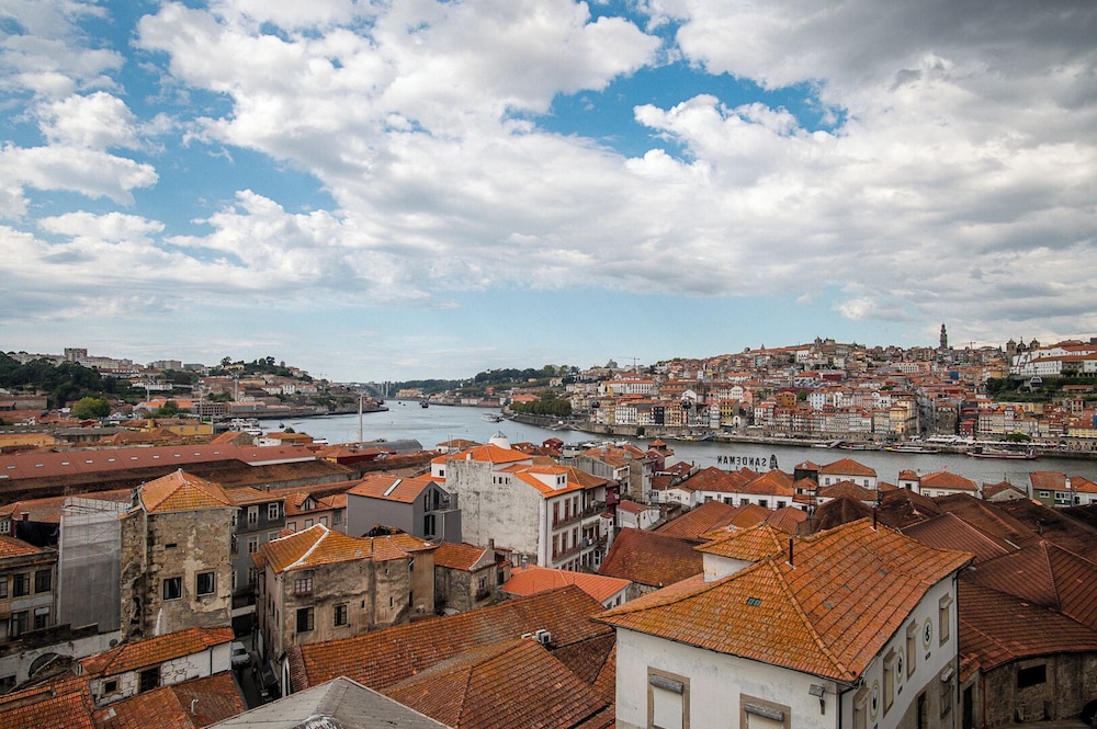 Gaia23 · Lovely 2-bed w/ Parking Amazing View