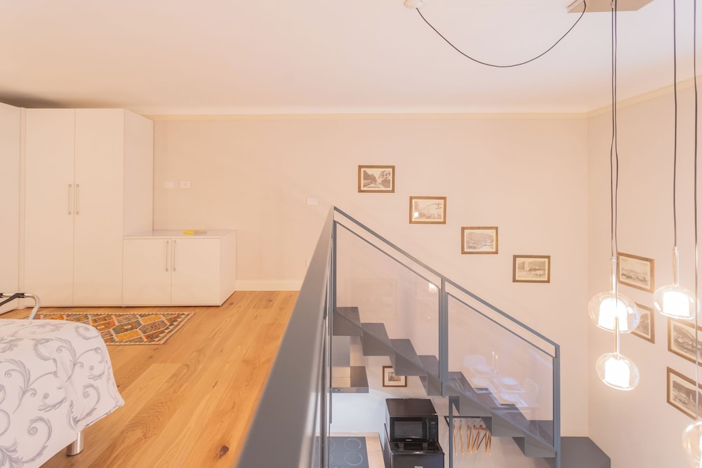 Cinque Giornate 70 Suites by Rent all Como