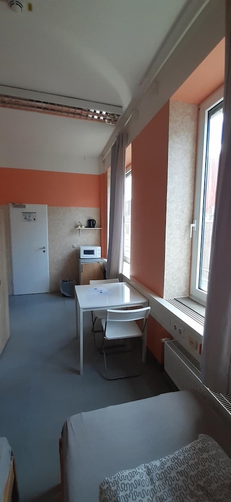 2-Rent Group Hostel Zimmer&Apartments GKP2