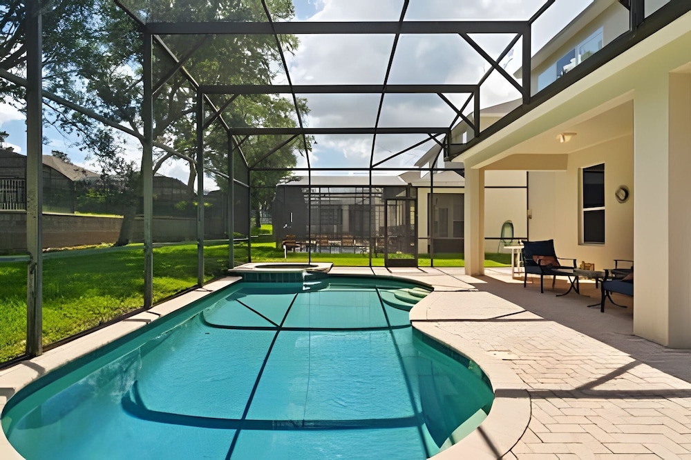 Windsor Hills 5BR 5min to Disney + Pool