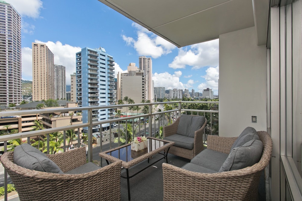 Ilikai Hotel 2Bedroom