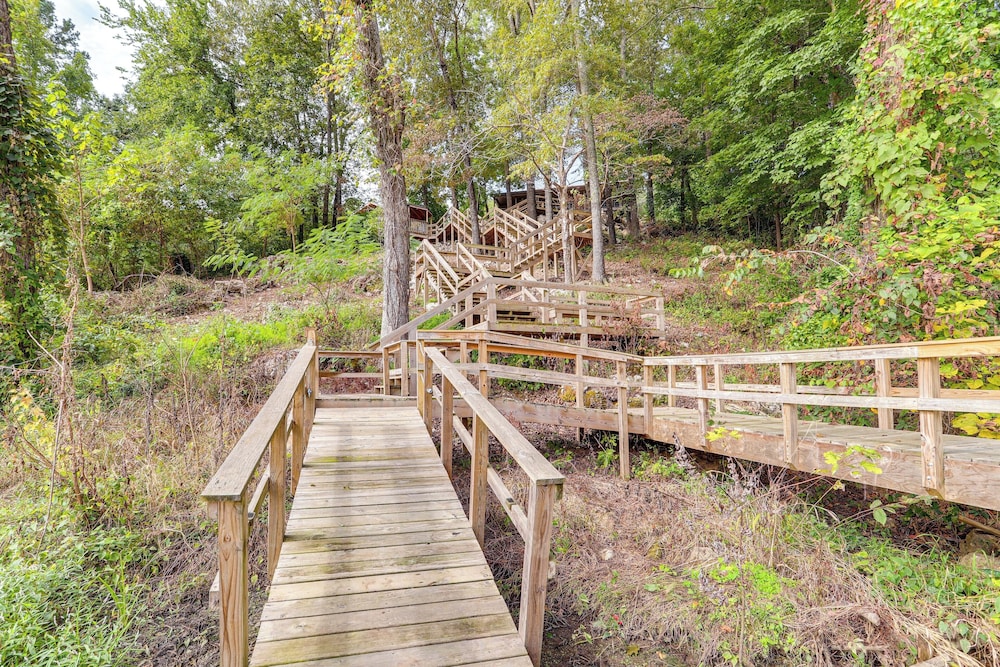 Spring River Vacation Rental w/ 2 Docks! view 2