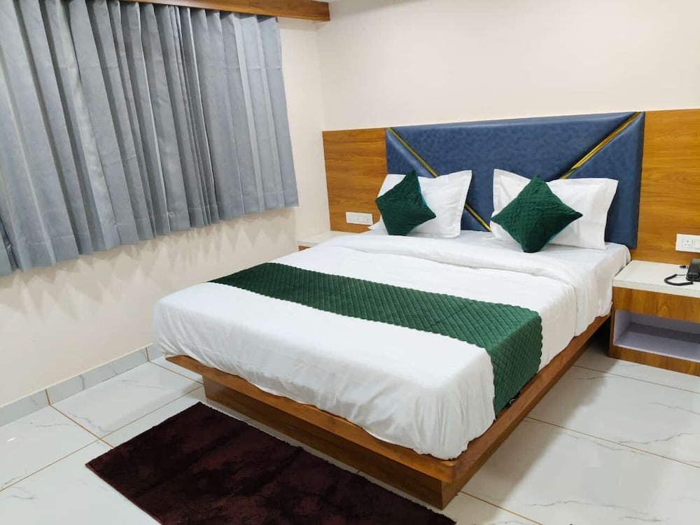 Hotel just inn