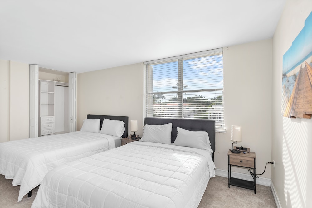 Bay Harbor Sunset Apt 3C