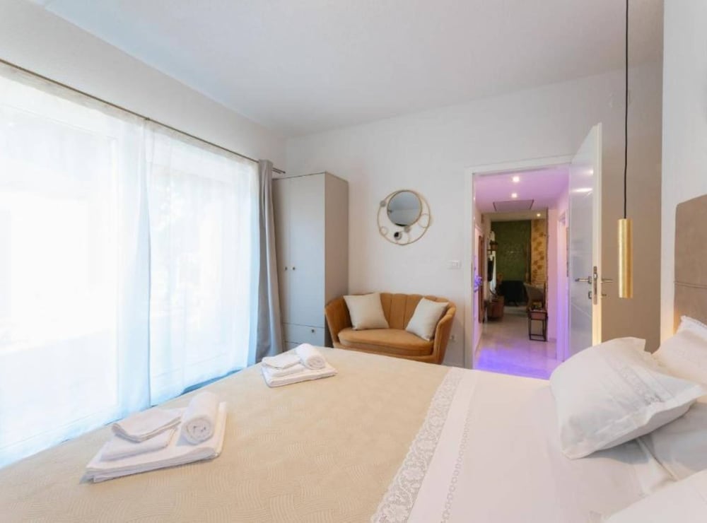 Idyllic Escape Villa Maretici With Pool and Private Garden