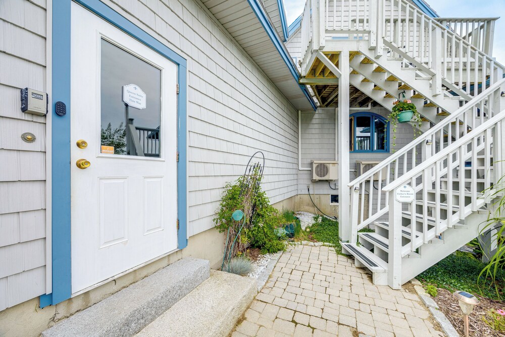 Shared Dock & Fire Pit: Peaceful Surry Studio!