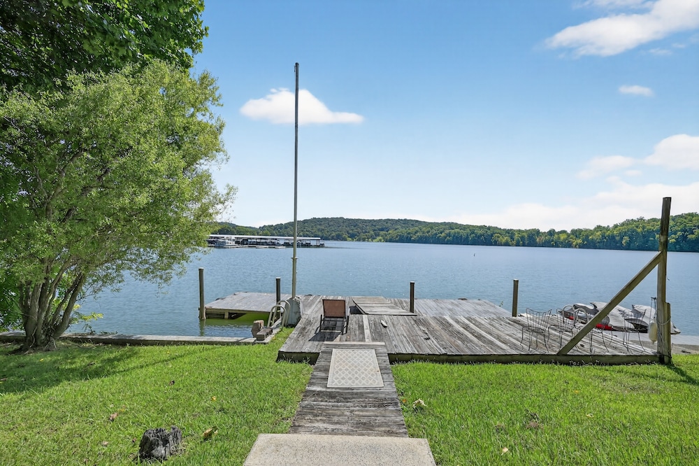 Lakefront Getaway With Private Dock & Scenic Views 3 Bedroom Home